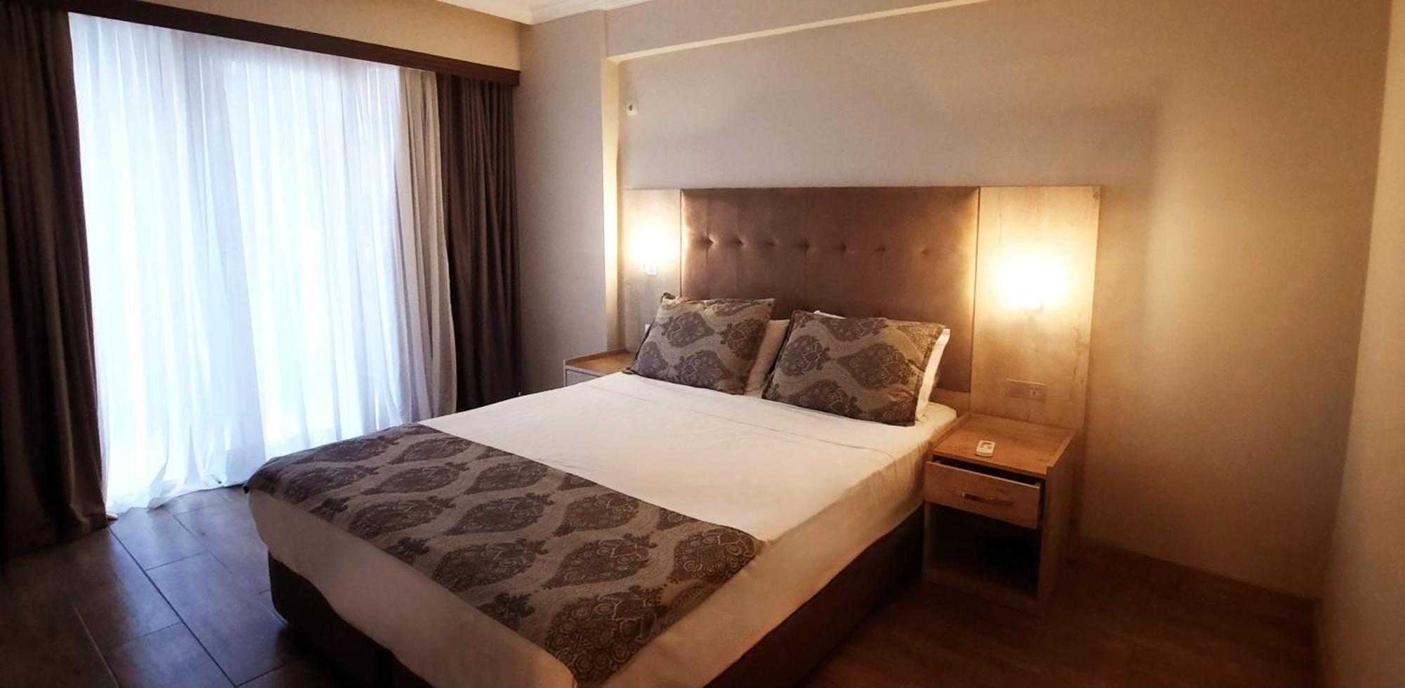 Ashtal Beach Hotel Batumi Exterior photo